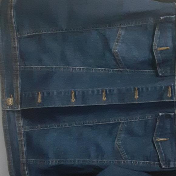 Jean jacket - Picture 3 of 5